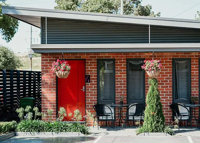 Family Hotel: Daylesford Art Motel