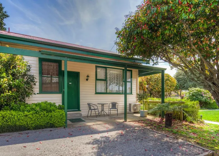 Hotel: Daylesford Motor Inn Vic Pty Ltd